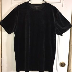Men Black velvet top
